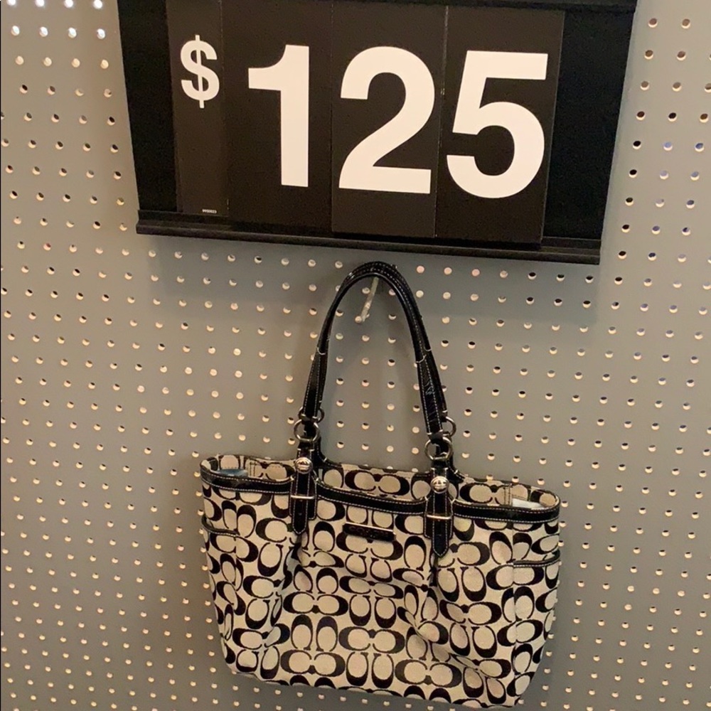 Coach shoulder bag